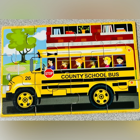 🚦🚦 Bundle 2 puzzles for $12 Melissa & Doug Vehicles Wooden Puzzle(48 pcs) - Picture 7 of 8